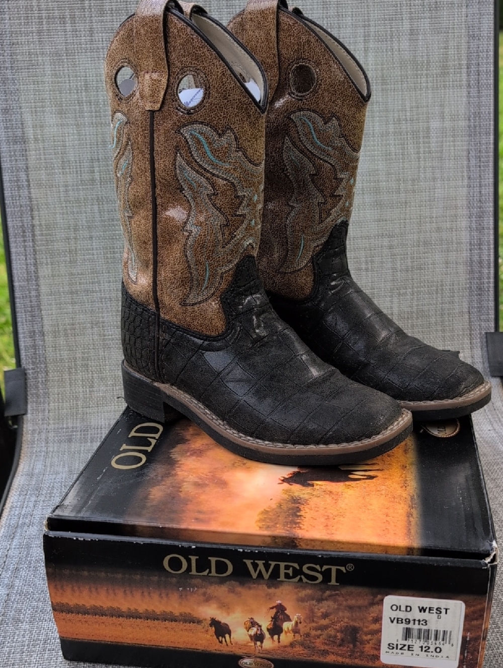 Old West Black and Brown Western Boots with Pointed Toe